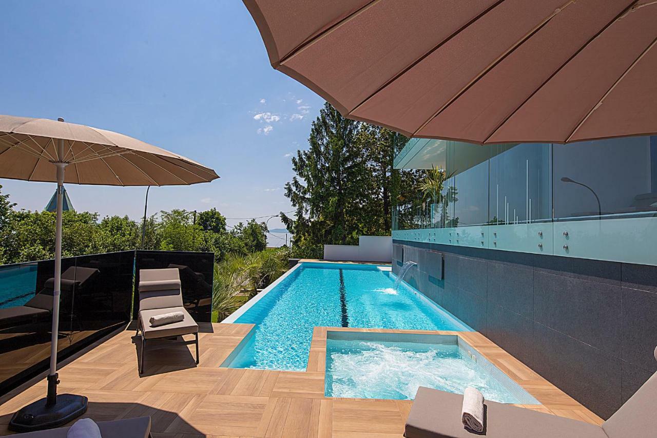 Deluxe Apartments Opatija Exterior foto
